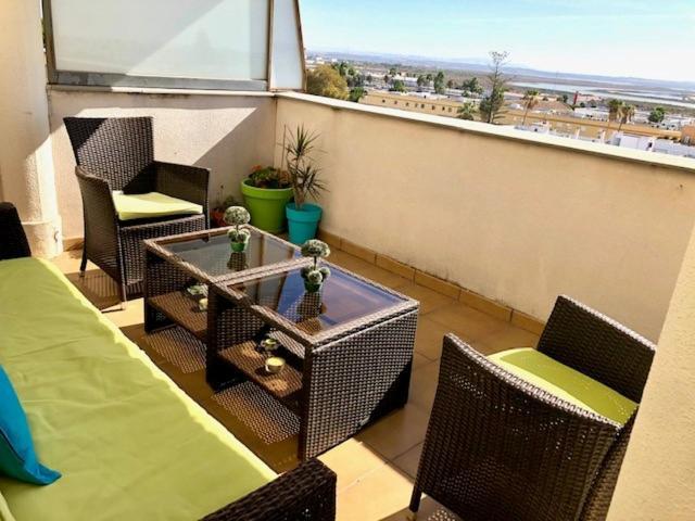 Gatu Premium Atico Parra, Parking, Piscina Comun, Terraza, Wifi , " Preferente Mayores De 25 Anos Y Familias " El Puerto de Santa María Exterior foto