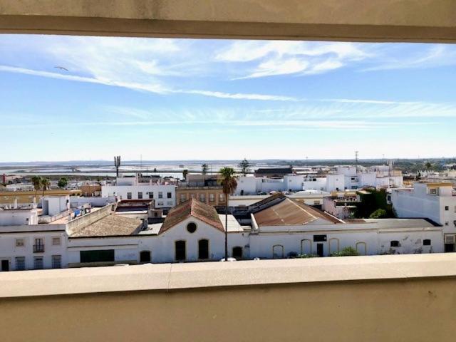 Gatu Premium Atico Parra, Parking, Piscina Comun, Terraza, Wifi , " Preferente Mayores De 25 Anos Y Familias " El Puerto de Santa María Exterior foto