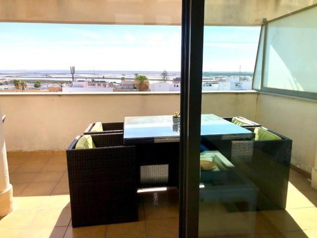 Gatu Premium Atico Parra, Parking, Piscina Comun, Terraza, Wifi , " Preferente Mayores De 25 Anos Y Familias " El Puerto de Santa María Exterior foto